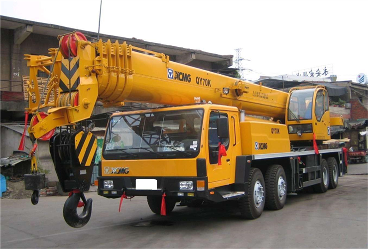 杂多县吊车出租选择重点